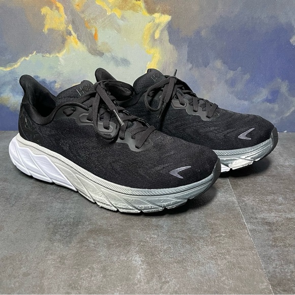 Hoka One One Arahi 6 1123195 Black/White Women's  Running Shoes Size 7.5B - Picture 1 of 16